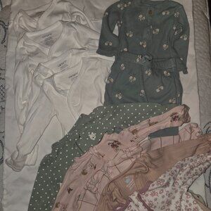 11 Piece Newborn Clothing Lot